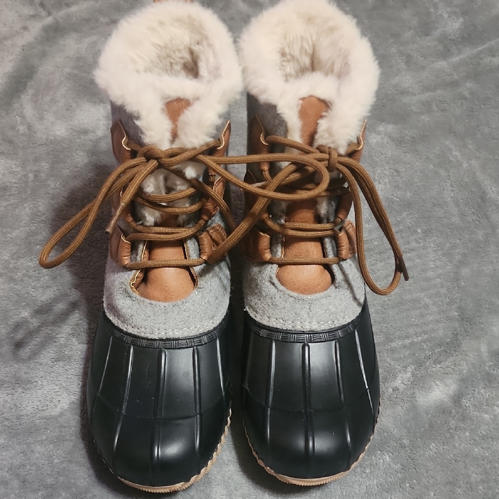 Maurices Black, Gray and Tan Winter Duck Boots with Faux Fur Trim